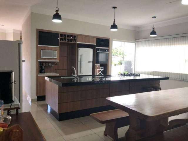 Casa com 4 dormitórios à venda, 222 m² por R$ 800.000,00 - Vila Brasil - Santa Bárbara D'Oeste/SP