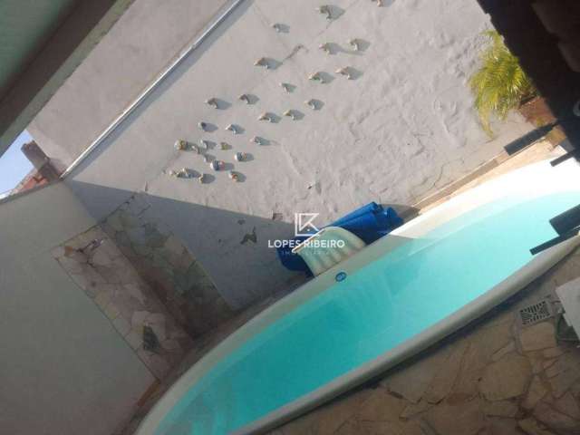 Sobrado com piscina