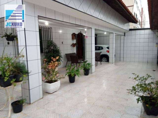 Casa isolada à venda por R$ 700.000 - Mirim - Praia Grande/SP