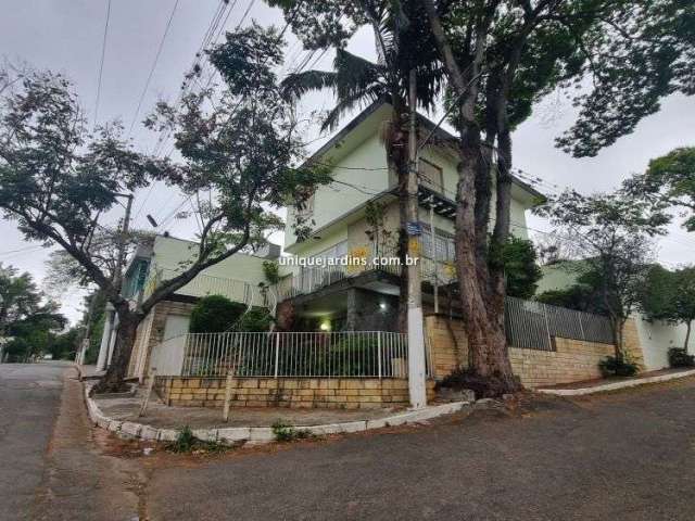 Sobrado Jardim Floresta: 3 Dorm | 3 Vagas | 308 m² úteis