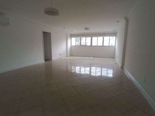 Jardim América: 3 Dorm | 1 Suíte | 2 Vagas | 160 m² úteis