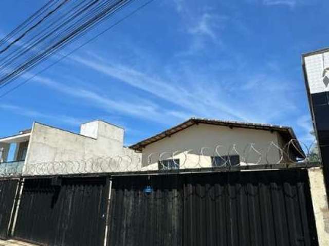 Casa geminada com 2 quartos à venda por R$ 250.000 - Xangri-Lá - Contagem/MG