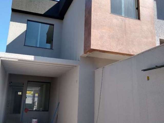 Casa com 3 Quartos à venda, 179 m² por R$ 535.000 - Xangri-Lá - Contagem/MG