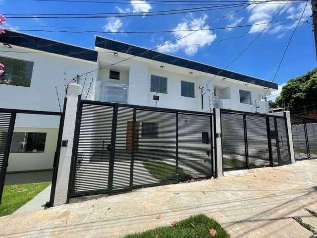 Casa geminada duplex com entrada independente com 3 quartos sendo 01 com suite à venda, 110 m² por R$ 690.000 - Santa Amélia - Belo Horizonte/MG