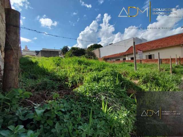 Terreno á venda no Centro com 1.040 m² em Botucatu-SP