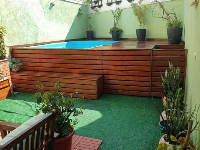 Excelente casa com piscina, pronto para morar.