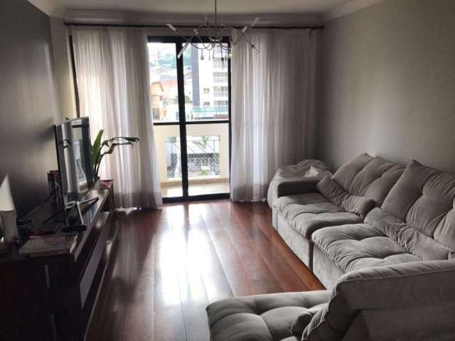 Lindo apartamento  na Aclimação 3 dormitórios 1 suíte 2 vagas  e sacada