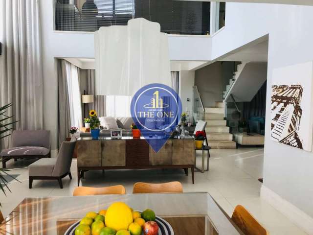 Apartamento Duplex com 270m²  à venda em Moema, São Paulo, SP.  com 3 Suites, 5 Banheiros, 4 vagas