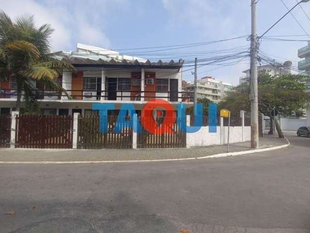 Casa duplex para locação à 100 metros da Praia do Forte, Vila Nova, CABO FRIO - RJ