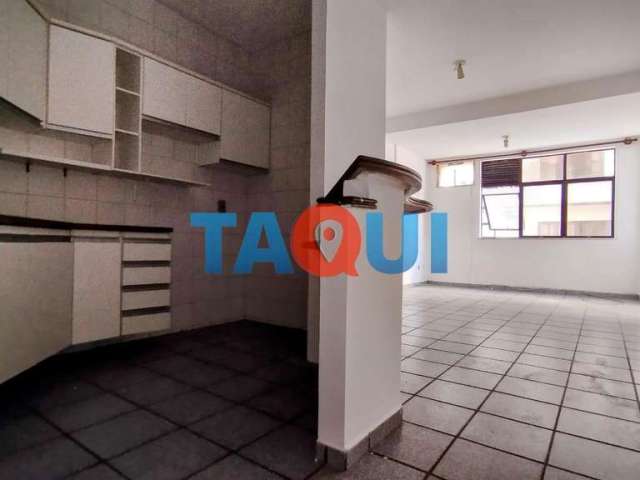 Apartamento à venda, 2 quatos , sendo 1 suíte no Centro, CABO FRIO - RJ