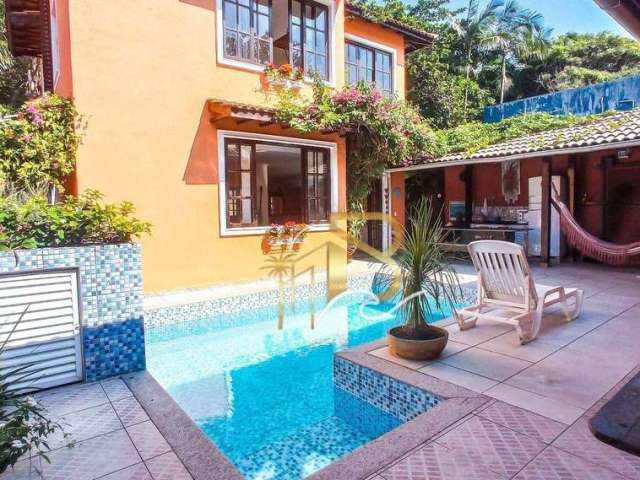 Casa com 5 dormitórios à venda, 240 m² por R$ 2.100.000,00 - Tombo - Guarujá/SP