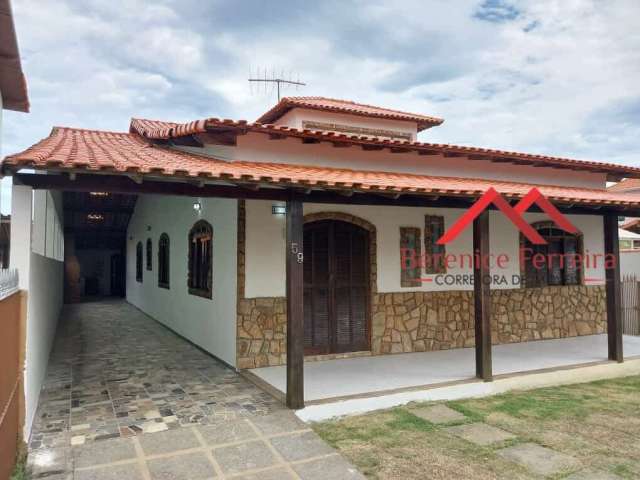 Excelente Casa Linear com 5 qtos em condomínio de Maricá