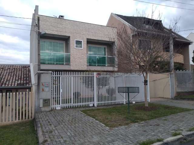 Sobrado  à venda Campo Comprido com terreno amplo e terraço com churrasqueira