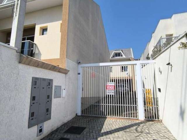 Sobrado de Luxo à Venda em Curitiba-PR, Bairro Campo Comprido: 3 quartos, 1 suíte, 2 salas, 2 banheiros, 2 vagas, 184,66m².