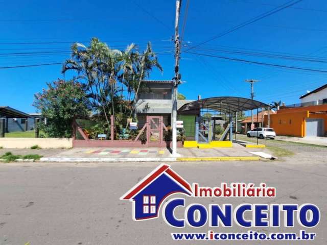 C887 - Residência em excelente localização no balneário Santa Terezinha