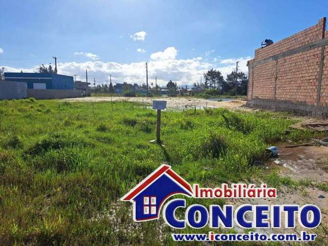 T129 - Terreno de 300m² em ótima localização em Atlântida Sul