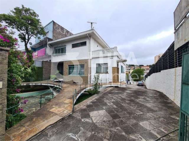 Casa com 5 dormitórios de 1000m² à venda, no Imirim