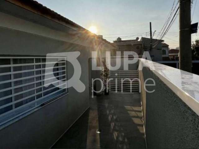 Casa Térrea com 3 dormitórios sendo 1 suíte á venda no Imirim