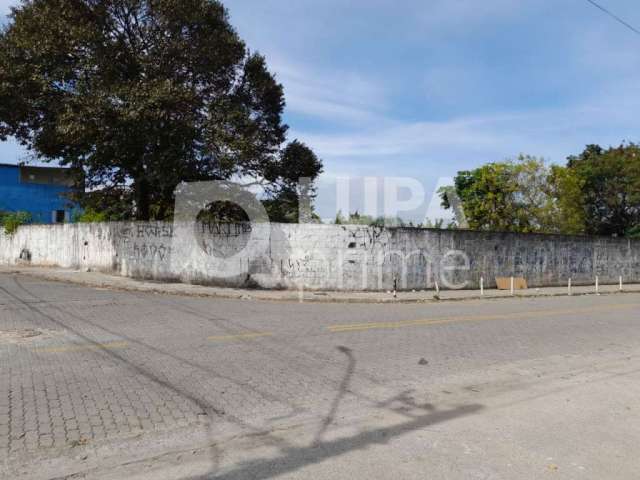 Terreno de 1.100 m² à venda, em Guarulhos