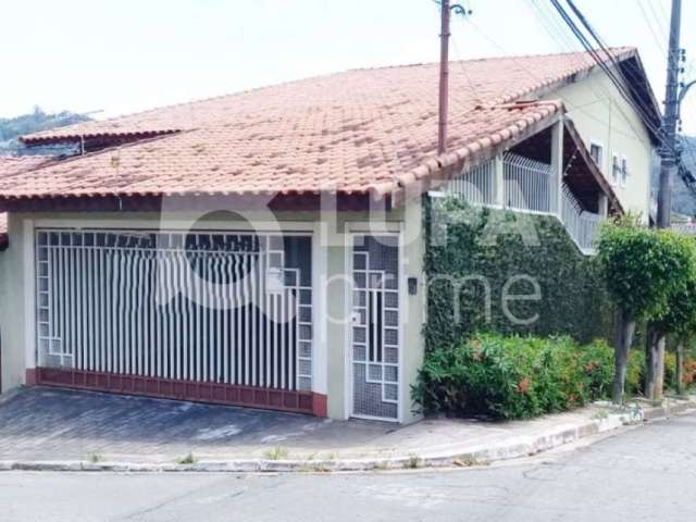 Casa com 4 dormitórios para venda no Jardim Virginia Bianca!