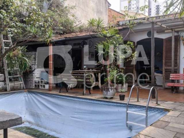 Casa Térrea com 2 dormitórios de 200m² à venda, no Tucuruvi