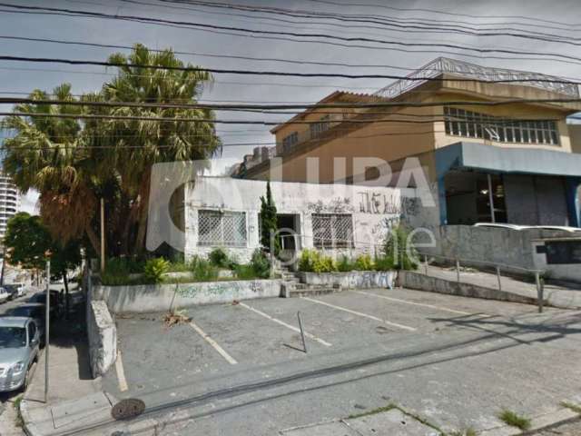 Prédio Comercial 300  m² de área total, Água Fria