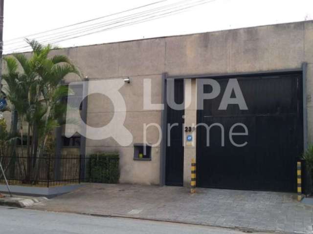 Galpão / Salão Comercial  Locação com 3640m no Bairro Limão / SP