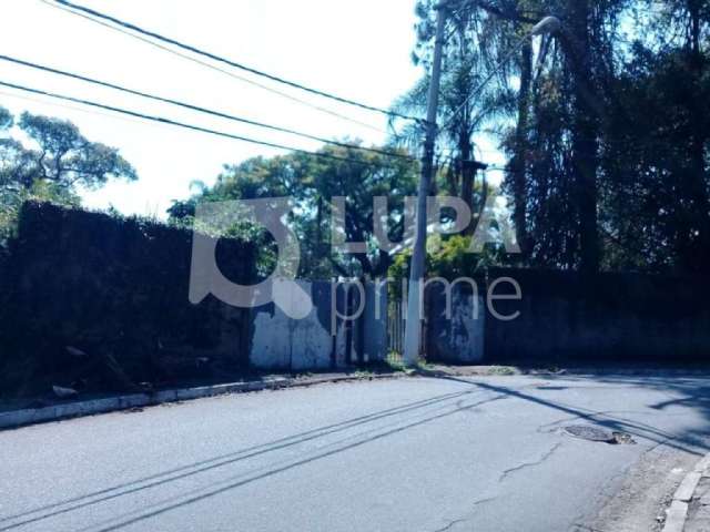 Terreno de 1064 de área total no bairro Barro Branco!