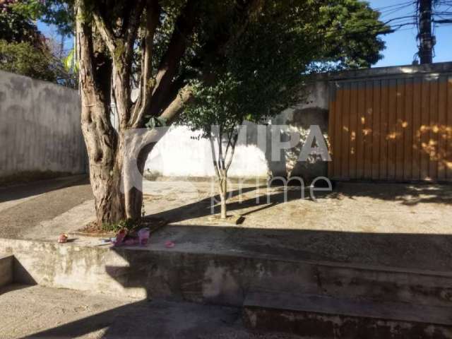 Casa térrea a venda na Vila Pedra Branca.