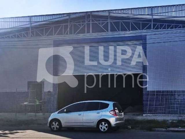 Galpão comercial com 400m² para locação no parque novo mundo