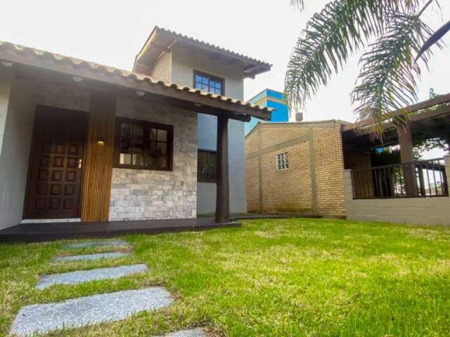 Casa à venda em Garopaba-SC, 2 quartos, 1 suíte, 1 vaga de garagem, 80m² - Jardim Panorâmico!