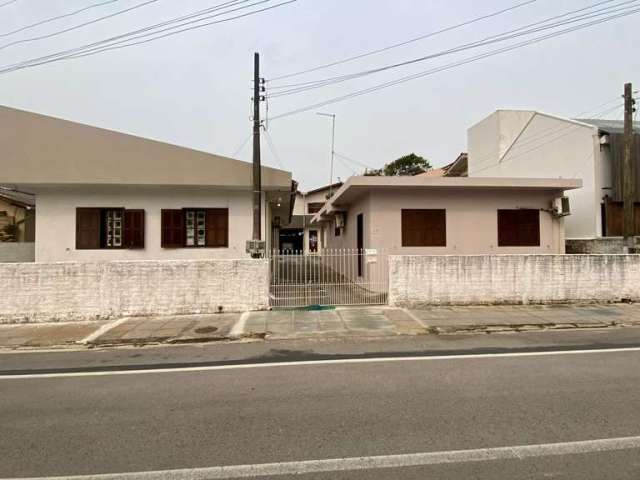 Conjunto de Casas à Venda ? Excelente Oportunidade Comercial e Residencial em Garopaba-SC!