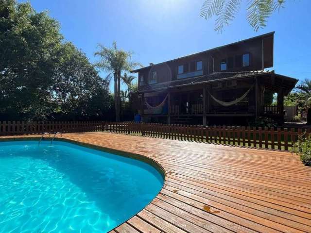 Casa mobiliada com vista espetacular para Lagoa de Ibiraquera - Ponta da Piteira, em Imbituba-SC.