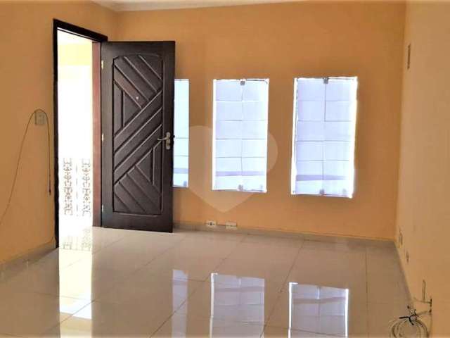 Casa com 4 quartos à venda em Vila Anadir - SP