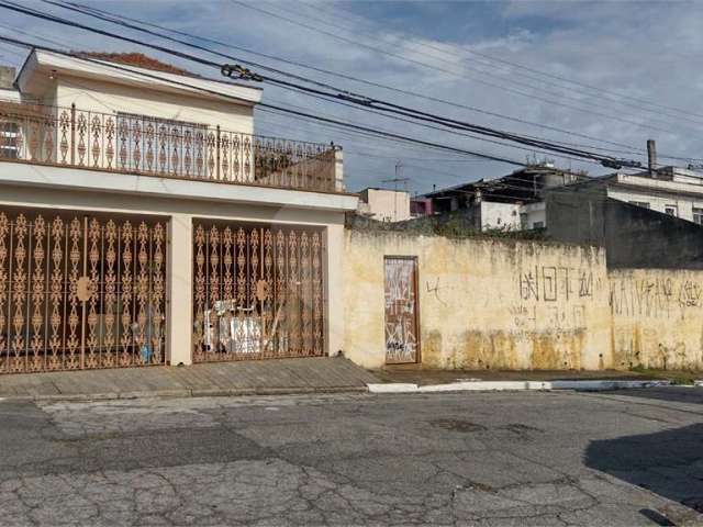 Terreno à venda em Vila Carrão - SP