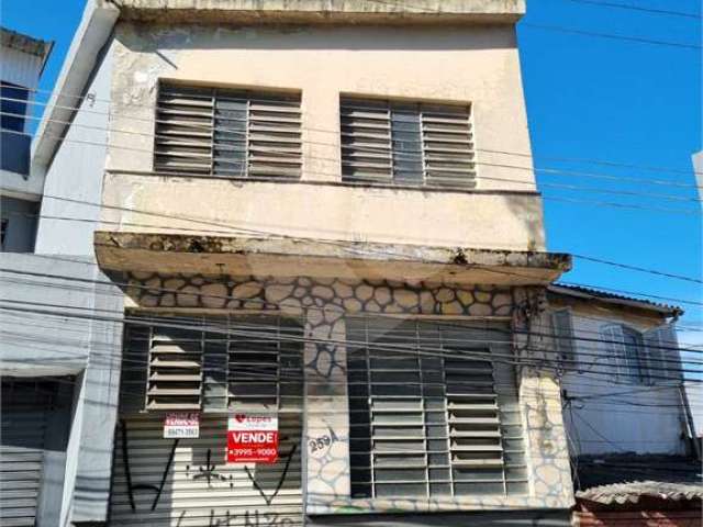 Vendo Salão Comercial de 180m² na Vila Santa Clara