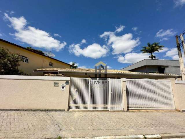 Casa com 3 dormitórios à venda, 199 m² por R$ 1.250.000,00 - Jardim Floresta - Atibaia/SP