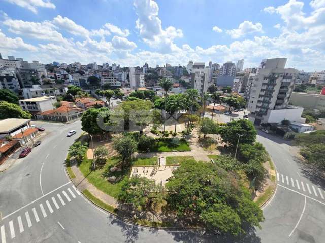 Cobertura à venda, 03 quartos, 01 suíte, 03 vagas, Rua Dona Hilda, Bom Pastor -