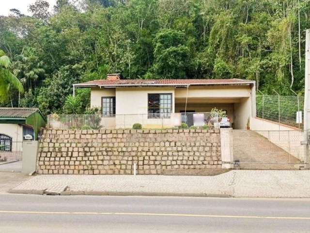 CASA no BOM RETIRO com 3 quartos para VENDA, 183 m²