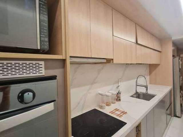 Excelente apartamento no Condomínio Park Saquare na Av Roberto Silveira 307