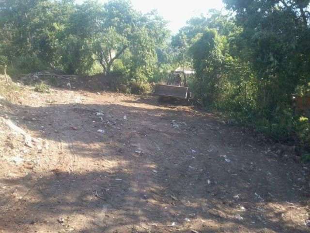 Terreno de 600 M2 localizado na Rua H 167 - Badú - Niterói.