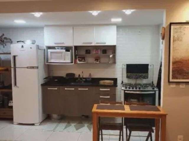 Excelente Apartamento na Rua Professor Otacílio 130 no Condomínio Eldorado