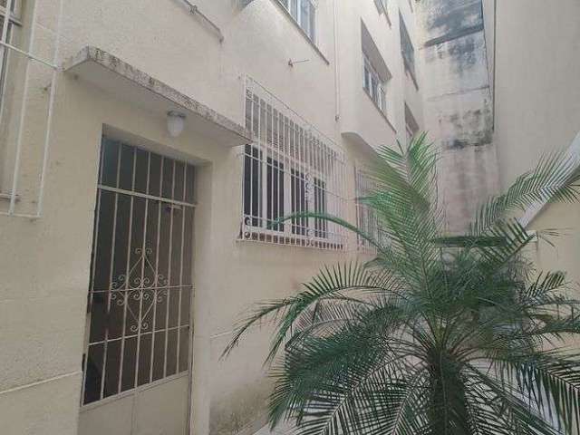 Excelente Apartamento Térreo na quadra da Praia de Icaraí