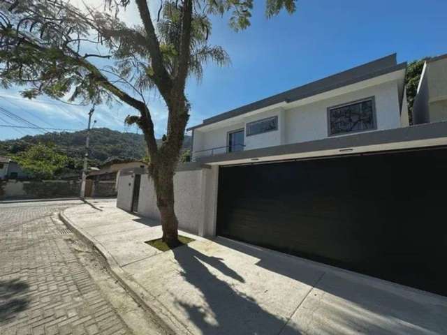 Casa Nova Linda em Itaipu - Niterói - RJ