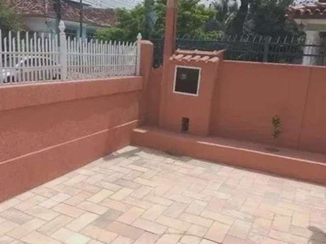 Vendo Excelente Casa na Rua Antônio Silva no Fonseca