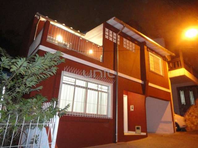 Casa com 3 quartos à venda na Rua Firmino João Raffs, 173, Agronômica, Florianópolis, 182 m2 por R$ 850.000