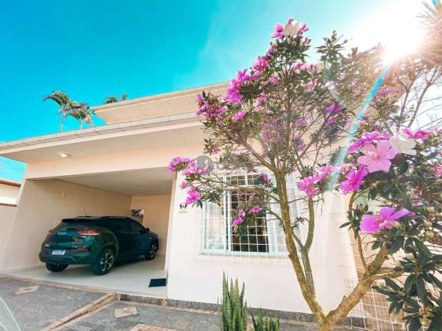 Casa com 4 quartos à venda na José de Anchieta, 185, Estreito, Florianópolis, 280 m2 por R$ 1.975.000