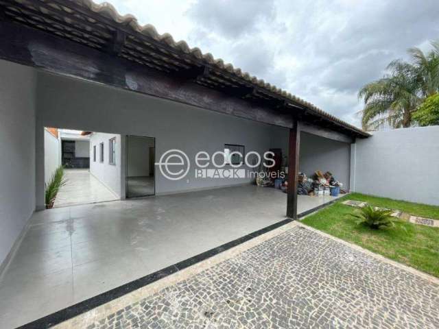 Casa à venda, 3 quartos, 2 suítes, 4 vagas, Nova Uberlândia - Uberlândia/MG