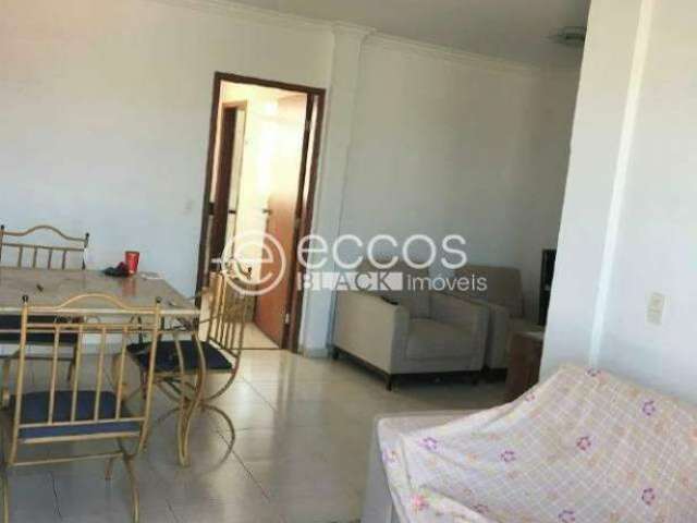 Apartamento à venda, 3 quartos, 1 suíte, 3 vagas, Osvaldo Rezende - Uberlândia/MG