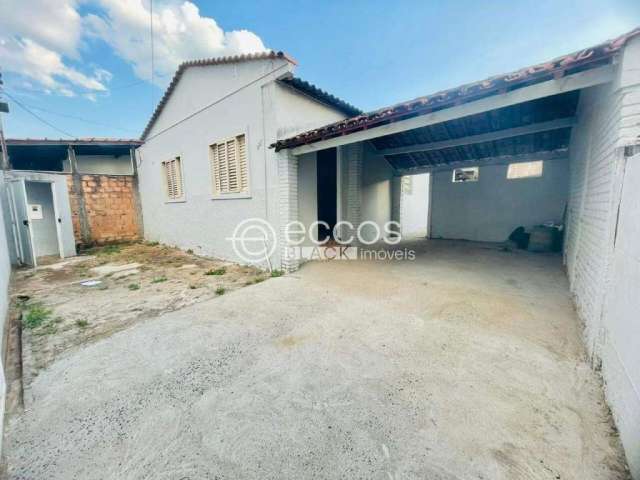 Casa à venda, 2 quartos, 1 suíte, 2 vagas, Jaraguá - Uberlândia/MG